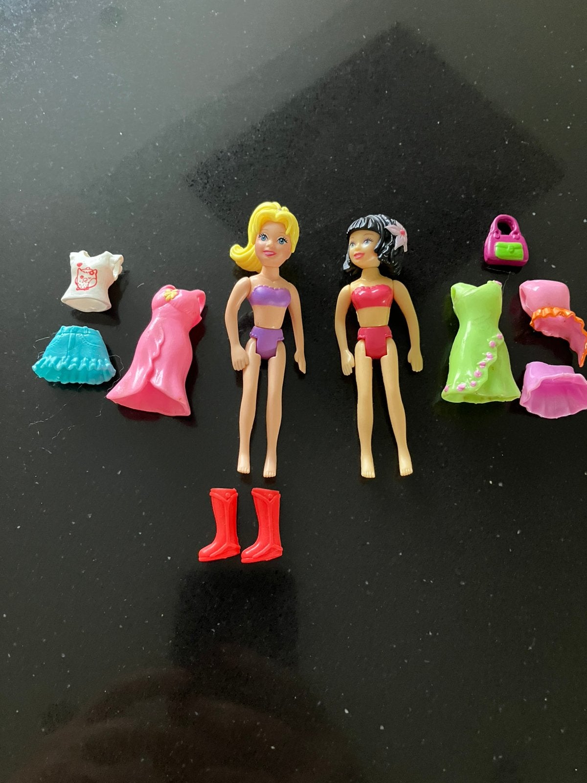 Vintage Polly Pocket 2 poupées + vêtements + accessoires, Enlèvement ou Envoi, Utilisé