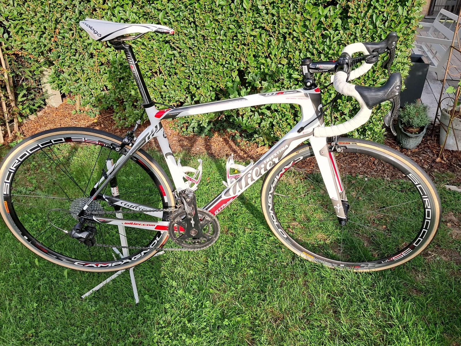 Cadre carbone Wilier GTR Team Chorus Sirocco L blanc 56, Vélos & Vélomoteurs, Autres marques, Frein sur jante, Comme neuf, Enlèvement