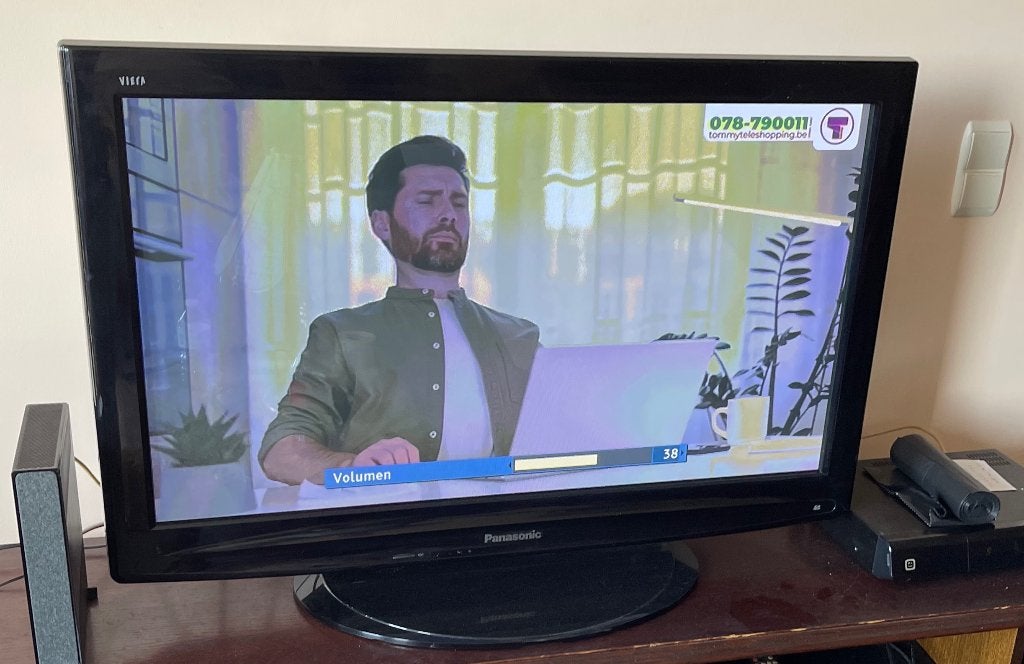 Kleuren TV, Ophalen, Zo goed als nieuw, 80 tot 100 cm, Panasonic