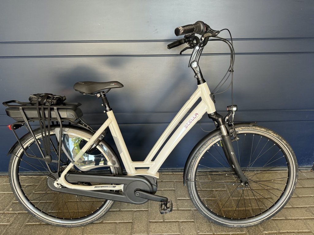 Stella elektrische fiets met Bosch middenmotor, weinig km., Velgrem, 47 tot 50 cm, Versnellingen, Zo goed als nieuw