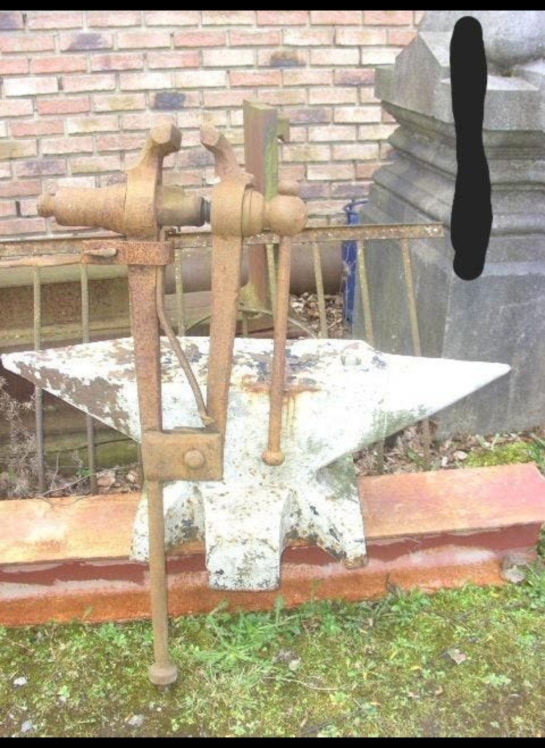 enclume de +- 280 kg + etau a pied de forgeron, Enlèvement