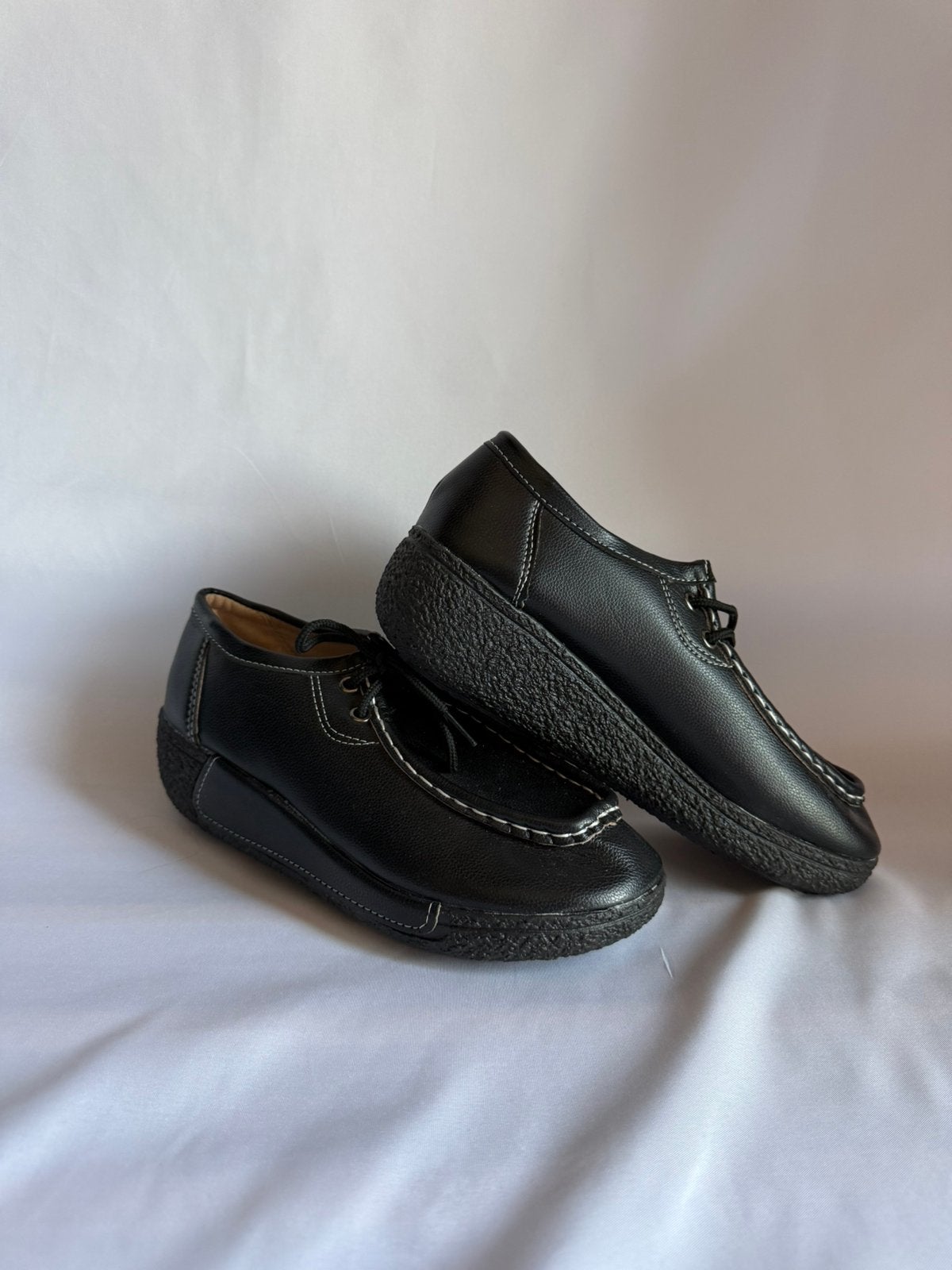 Nouvelles chaussures - 39, Neuf, Chaussures à lacets, Enlèvement, Noir