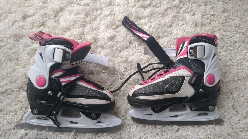 Patin pour enfants taille 27-30 très bon état marque X-fact, Sport en Fitness, Schaatsen, Overige typen, Zo goed als nieuw, Ophalen