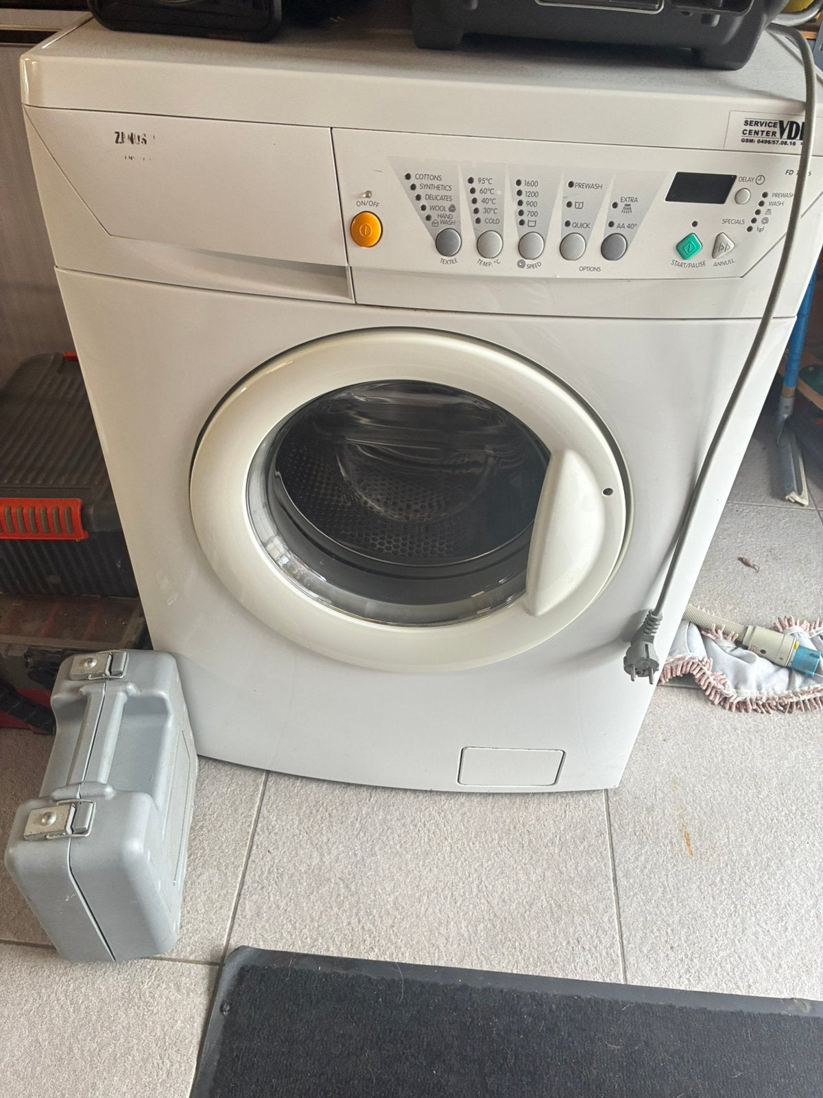 Machine à laver zanussi, 1200 à 1600 tours, Classe énergétique A ou plus économe, 85 à 90 cm, 4 à 6 kg