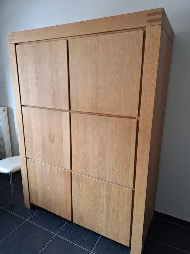Kwalitatieve massief eiken designkast (Merk: Goossens Wonen), Huis en Inrichting, Kasten | Overige, Ophalen