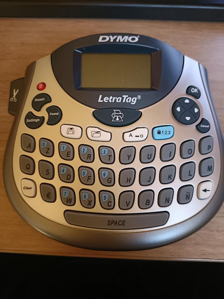 Dymo Letratag 100T Label maker, Informatique & Logiciels, Étiqueteuses, Enlèvement ou Envoi, Comme neuf, Azerty, Dymo