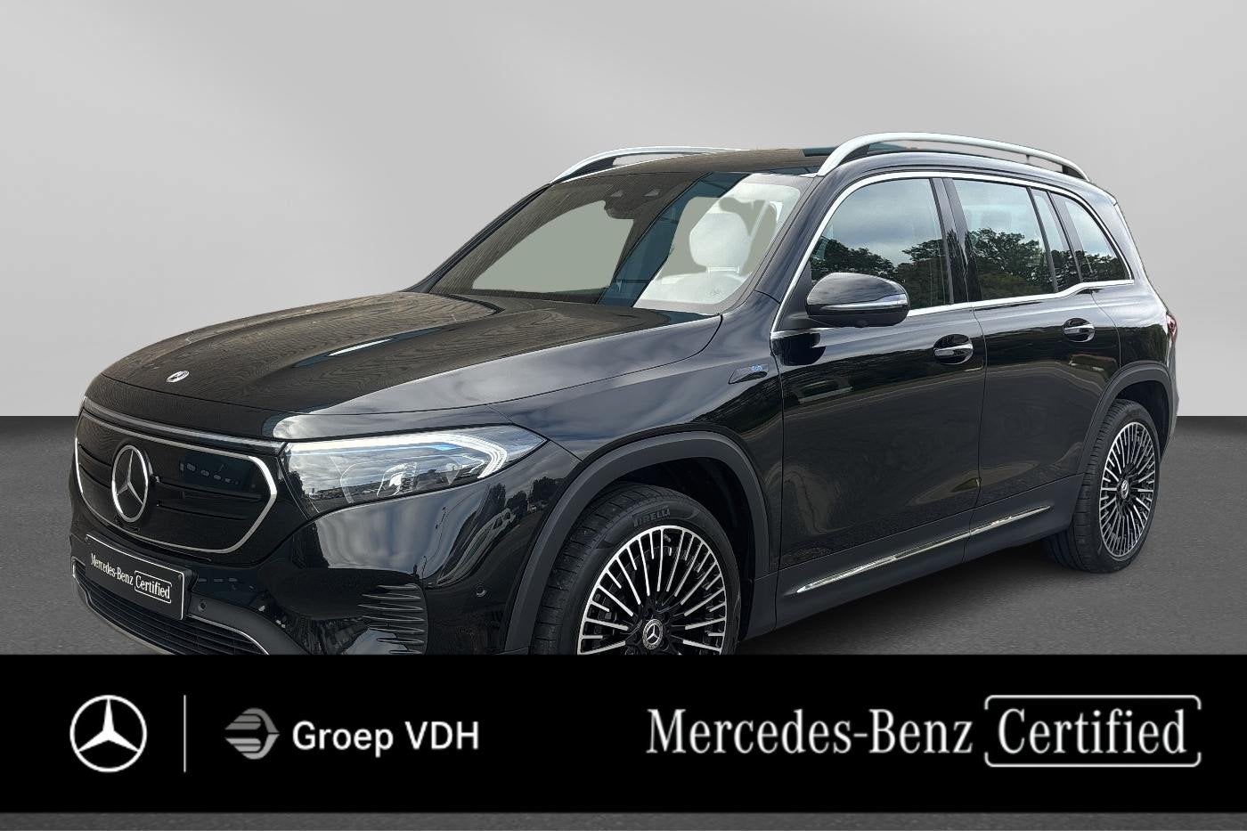 Mercedes-Benz EQB 300 4MATIC, Auto's, Automaat, Gebruikt, Zwart, 5 zetels