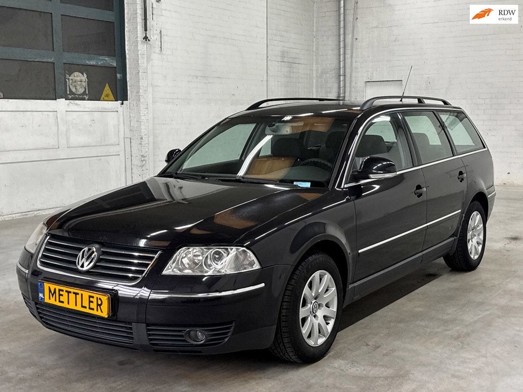 Volkswagen Passat Variant 2.0-20V Athene | Airco | Trekhaak, Voorwielaandrijving, 4 cilinders, 1984 cc, Zwart
