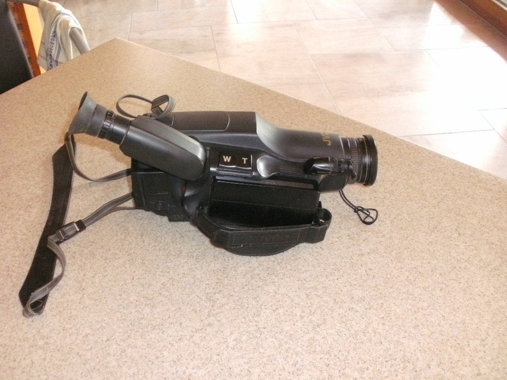 Vintage video camera en adaptor JVC, Ophalen, Camera
