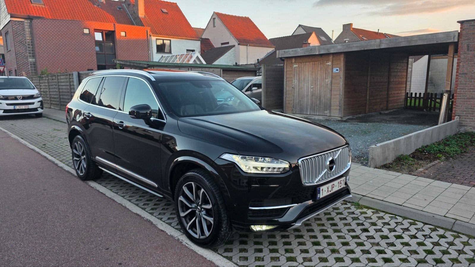 Volvo XC90 D5 AWD Inscription, Auto's, Zwart, Particulier, Onderhoudsboekje, Te koop