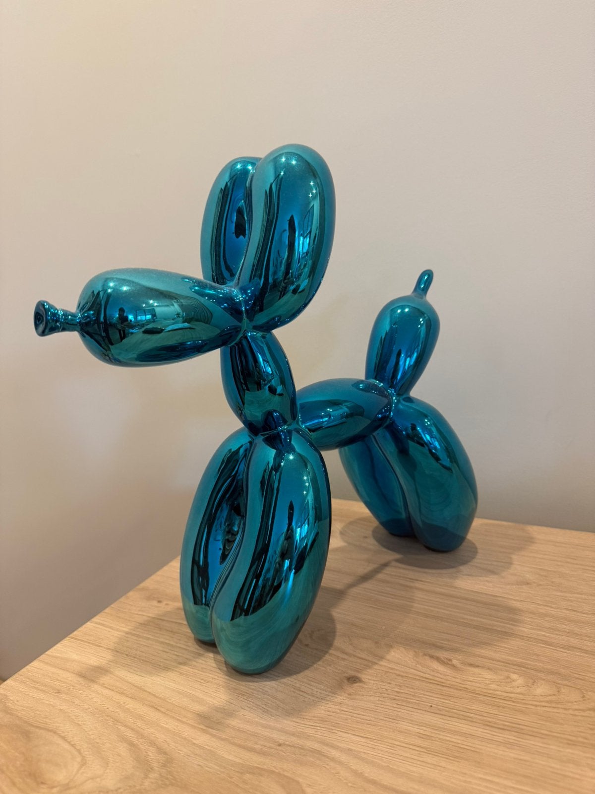 Jeff Koons(After)Balloon Dog Blue –Éditions Studio – 843/999, Ophalen, Beeld, Genummerd, Steen/keramiek