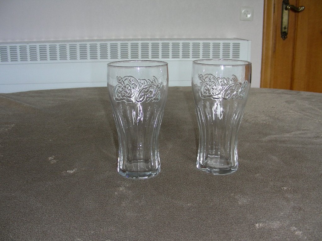 2 colaglazen, Ophalen of Verzenden, Zo goed als nieuw, Frisdrankglas