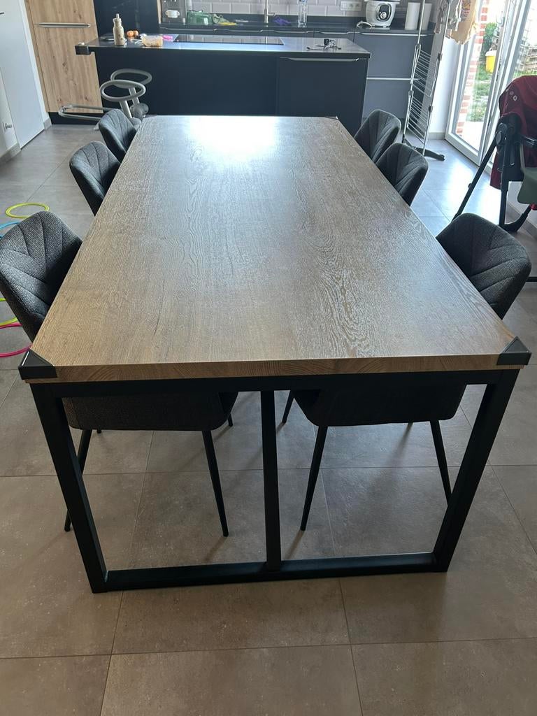 Salle a manger ( table et buffet), Enlèvement, Comme neuf