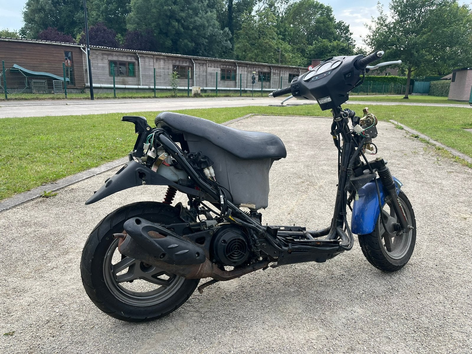 Jym jet 2 takt , slechts 5000 km !, Fietsen en Brommers, Scooters | SYM, Gebruikt, Overige modellen, Klasse B (45 km/u), Tweetakt