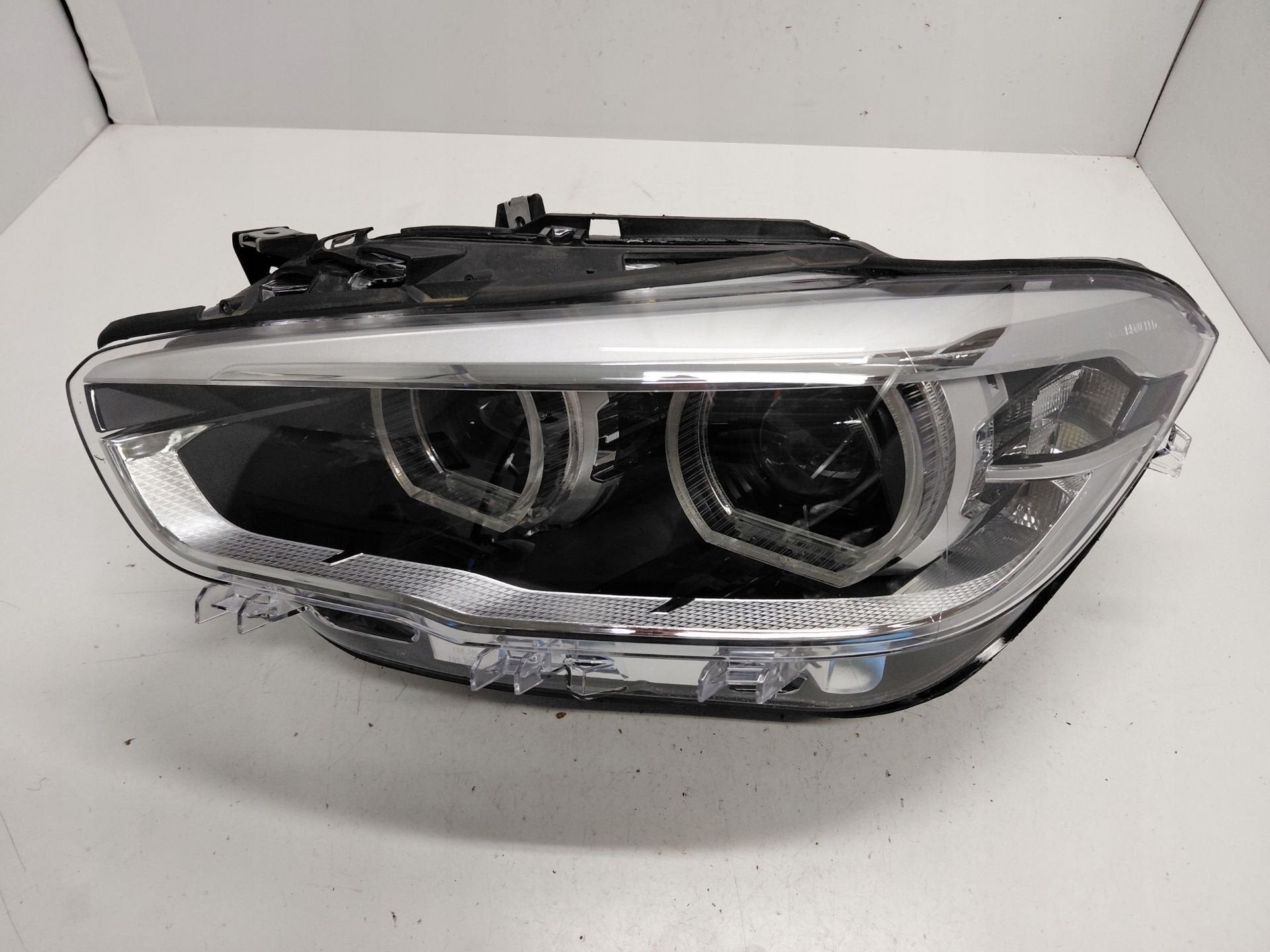 Phare gauche BMW F20, Autos : Pièces & Accessoires, Petuelring 130
80788  Munich, DE, Info@bmw.de, Utilisé, BMW