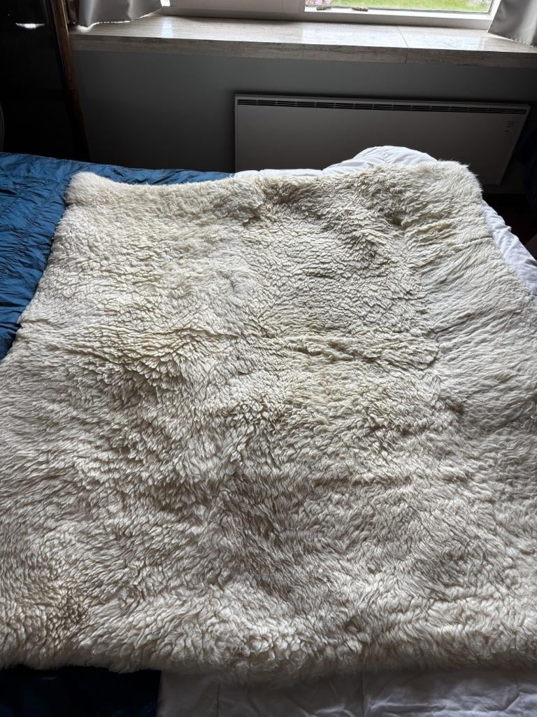 Grande peau de mouton blanche, Maison & Meubles, Accessoires pour la Maison | Plaids & Couvertures, Enlèvement ou Envoi, Comme neuf