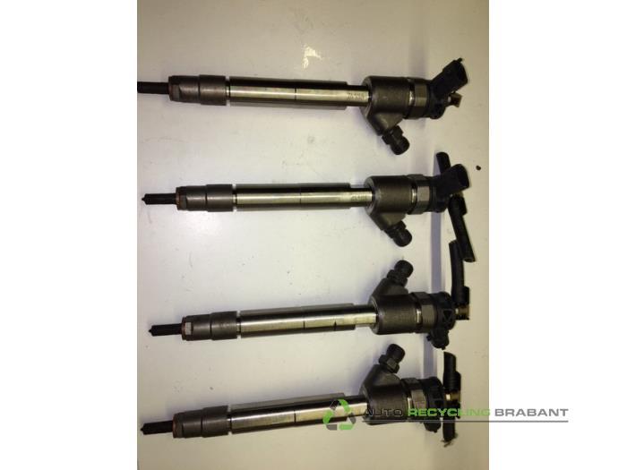 Injecteur (diesel) d'un Citroen C4 Cactus, -, 3 mois de garantie, Utilisé, -