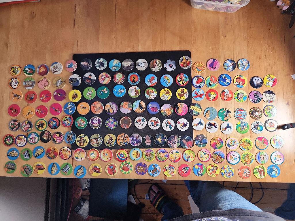 Titre : Énorme Lot Vintage : +400 Flippos & Pogs + Kinis etc, Collections, Enlèvement, Comme neuf