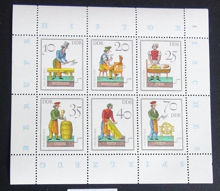 DDR: setje postfrisse blokjes en velletjes (Nr20), Ophalen of Verzenden, DDR, Postfris