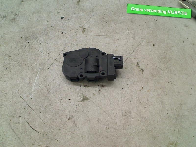 KACHELSTELMOTOR BMW X6 (E71 / E72) (T1015556H), Gebruikt, BMW, Petuelring 130
80809  München, DE, Bayerische Motoren Werke AG