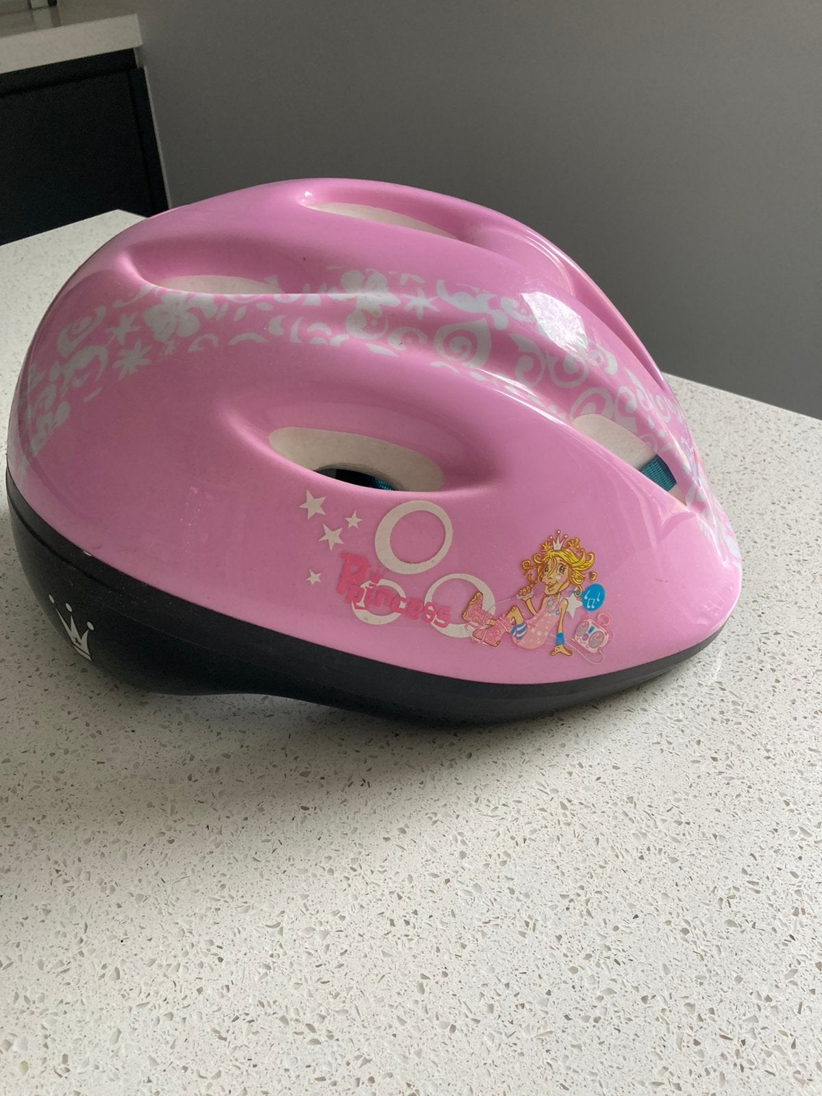 Roze prinsessenfietshelm van Decathlon, Ophalen, Zo goed als nieuw