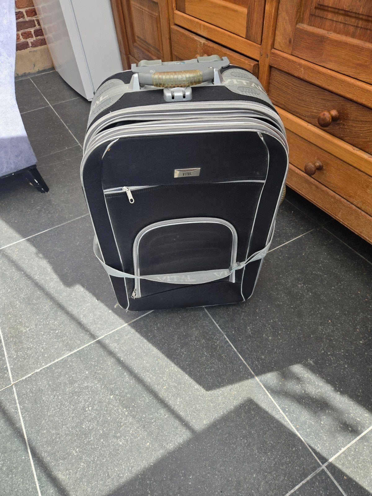 Reiskoffers handbagage 20 euro stuk, Ophalen