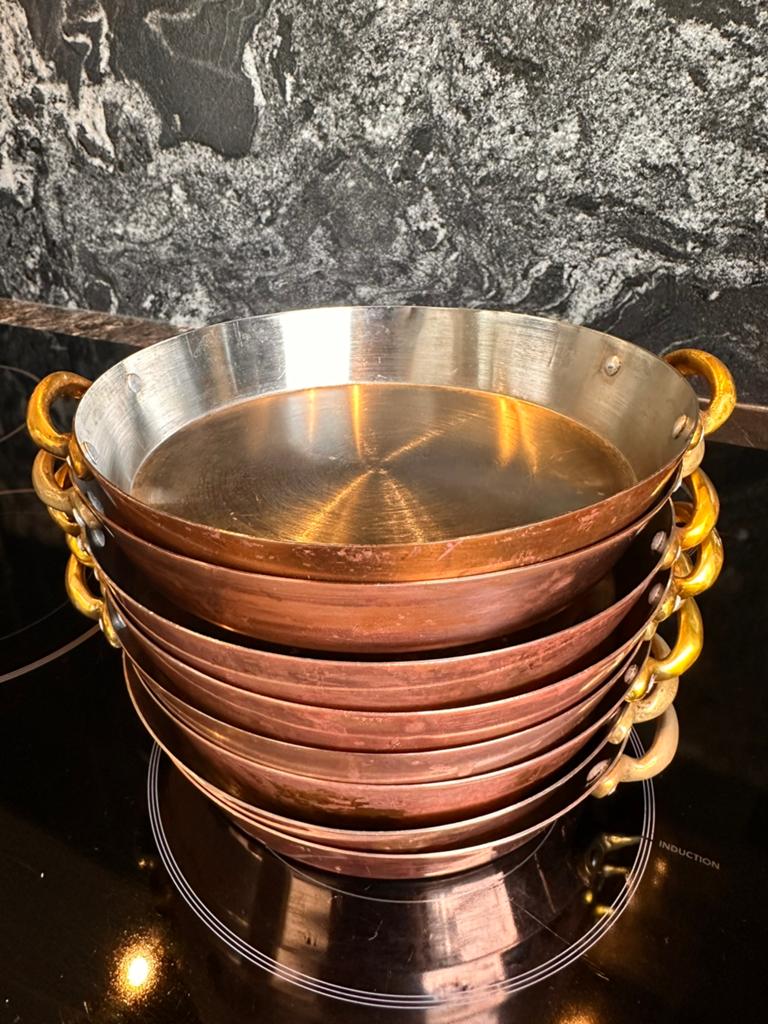 Poêles en acier inoxydable/cuivre avec poignées en laiton, Enlèvement, Utilisé, Ensemble de casseroles