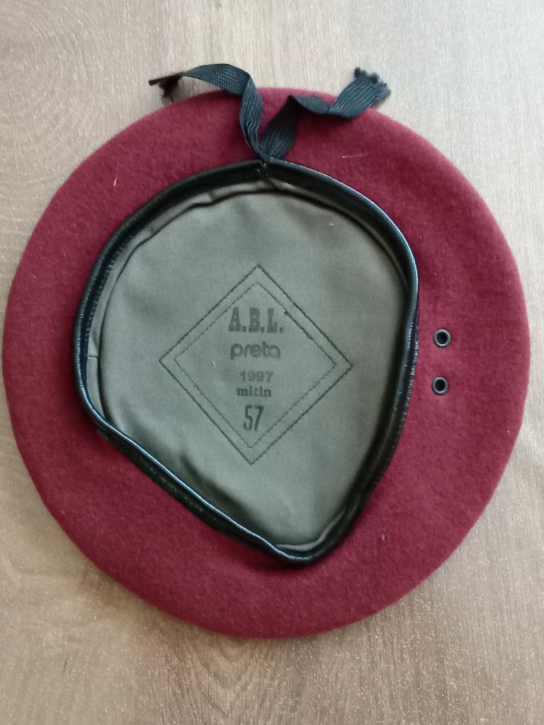 Béret rouge Para commando belge d'origine ABL, Collections, Objets militaires | Général, Envoi