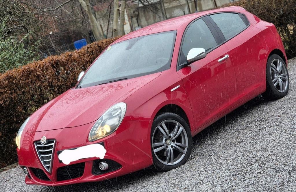 Alfa romeo Giulietta 16jtd 117mkm 2014 1prop ctok 7999€, Auto's, Alfa Romeo, Particulier, Giulietta, Bluetooth, Diesel, Euro 5