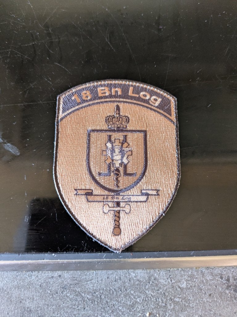 18 Bn Log, Verzamelen, Ophalen of Verzenden, Landmacht, Embleem of Badge