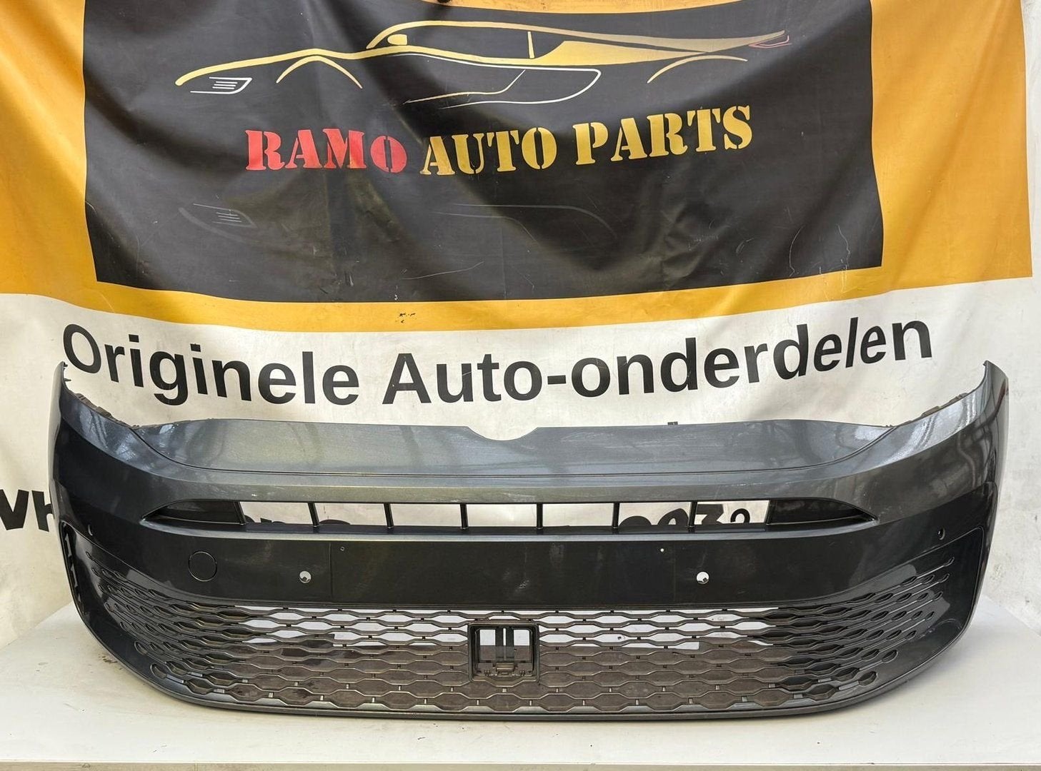 VOORBUMPER VW CADDY 2K7 2K7807221A ORIGINEEL, Gebruikt, -, -, Ophalen of Verzenden