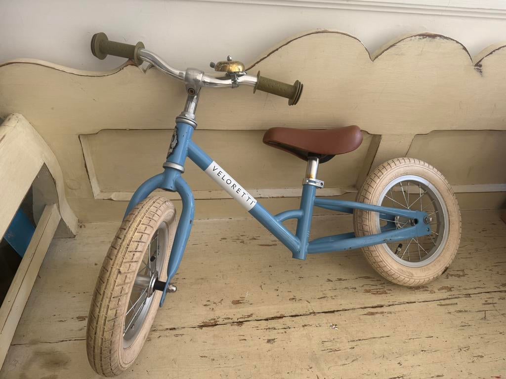 Mooi loopfietsje Veloretti babyblauw voor jongen of meisje, Ophalen of Verzenden, Zo goed als nieuw