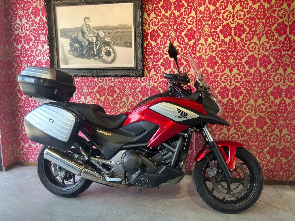 Honda NC750X dct 2014  11000Km 40kw verlaagd met garantie, Bedrijf, Handvatverwarming