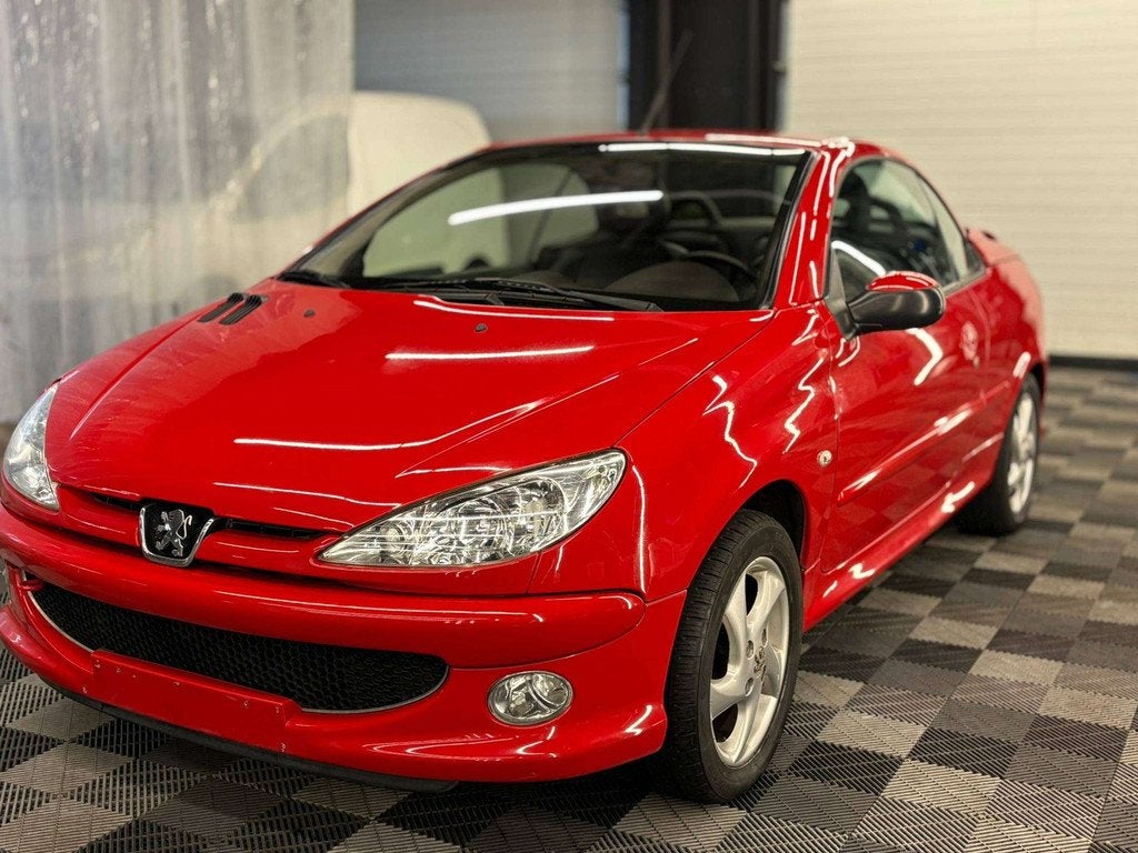 Peugeot 206 1.6I CABRIO | 164.780 KM. | BJ. 2006 |, Auto's, 4 zetels, Gebruikt, Zwart, 4 cilinders