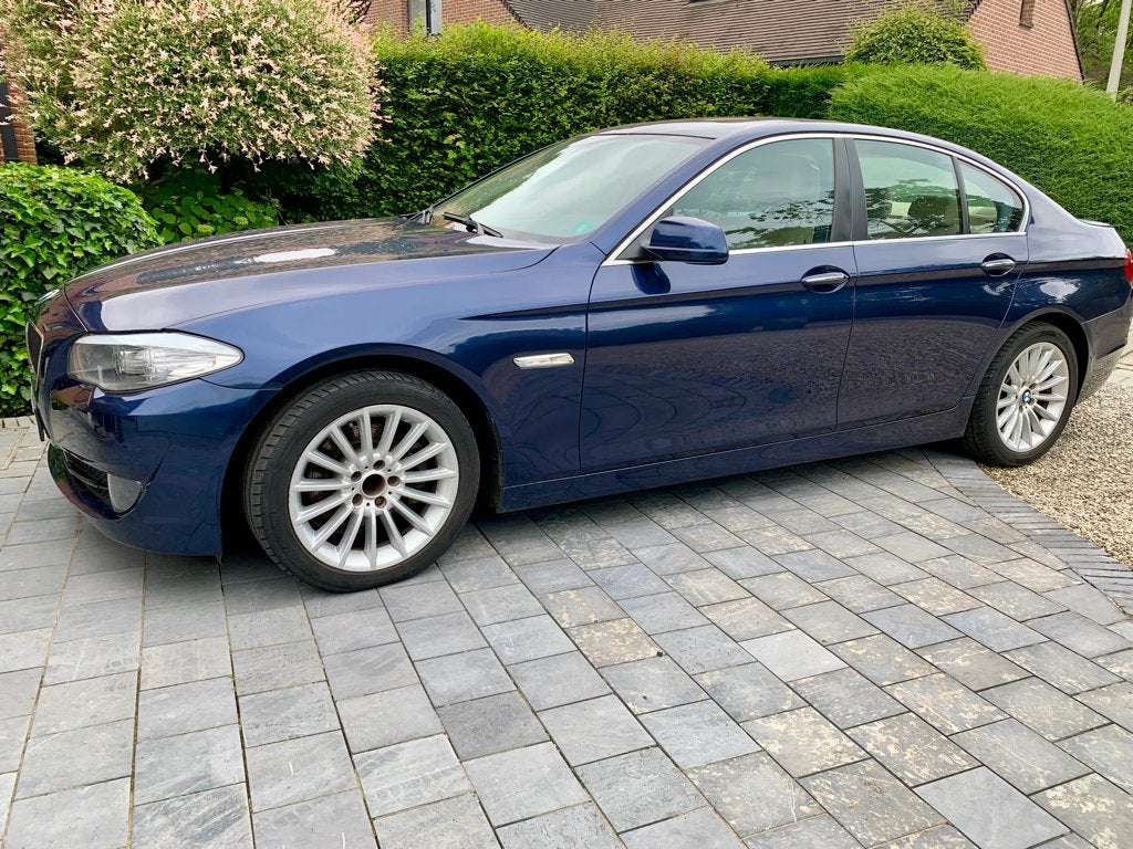 BMW 520 D - F10, Autos, BMW, Cuir, Euro 5, Boîte manuelle, Particulier