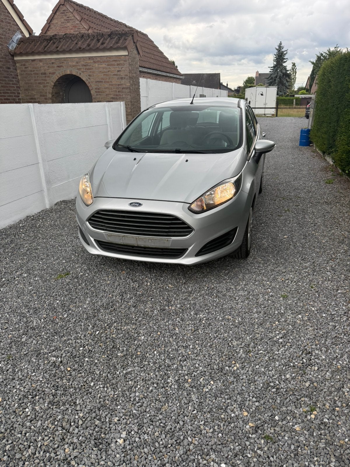 Ford Fiesta 1.0 - voiture de démarrage idéale, Autos, Bluetooth, Argent ou Gris, Achat, 998 cm³