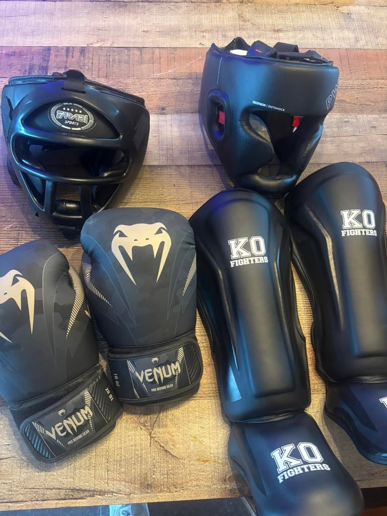 thai /kickboks set, Ophalen, Zo goed als nieuw