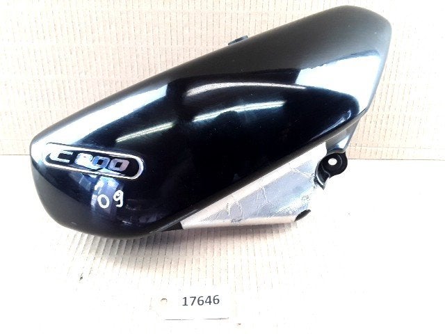 C800 2001 - 2010 Suzuki Cover Cover onder zadel D1-32124