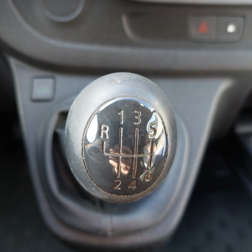 Nissan NV300 2019, Auto's, Voorwielaandrijving, Stof, 1600 cc, Wit