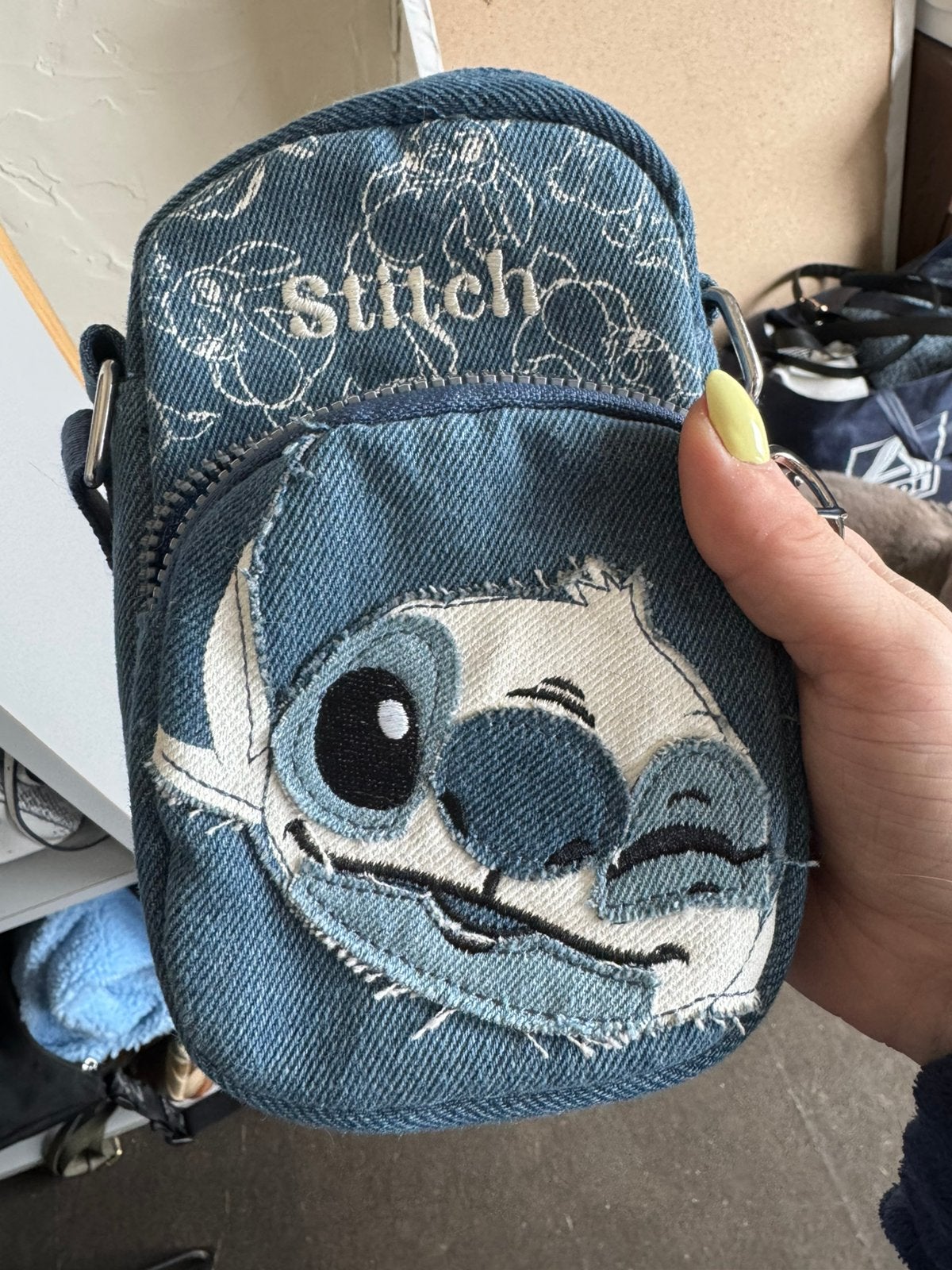 Tasje stitch, Enlèvement, Comme neuf