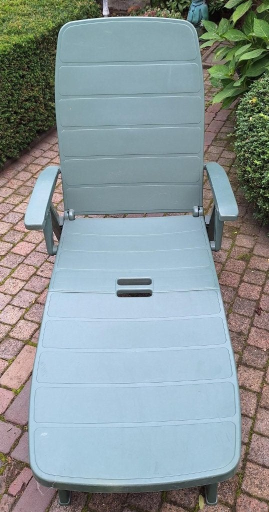 Ligbed, Tuin en Terras, Ophalen, Zo goed als nieuw, Kunststof, Inklapbaar