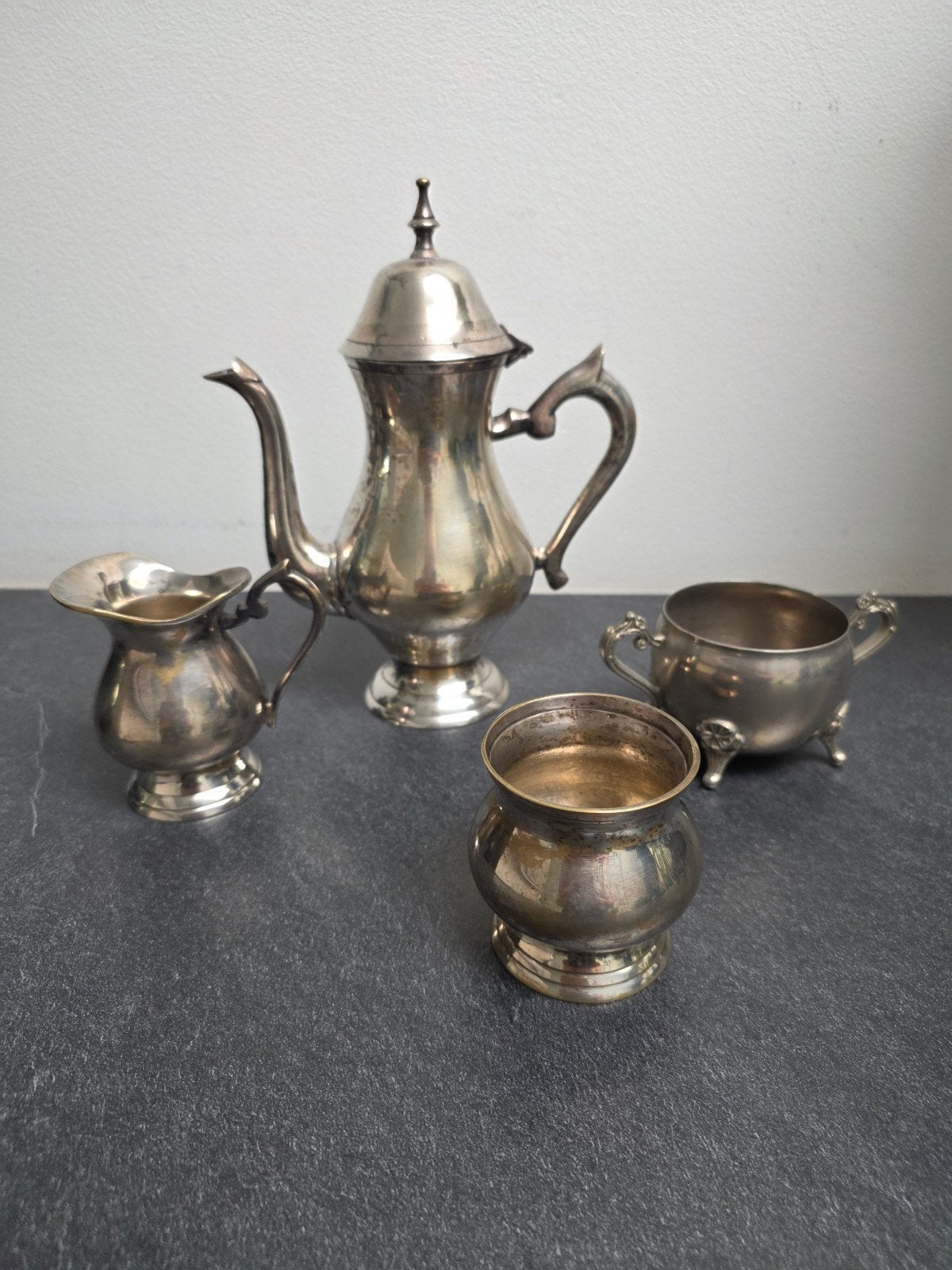 2 setjes thee en koffiepot, Ophalen of Verzenden
