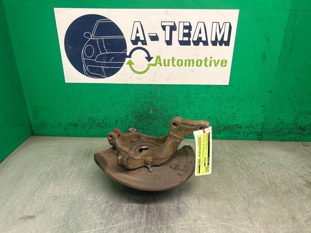 FUSEE RECHTS VOOR Nissan Juke (F15) (|400141KK0A|), Auto-onderdelen, Gebruikt, Germany@nissan-services.eu, Kronenweg 38
50389  Wesseling, DE