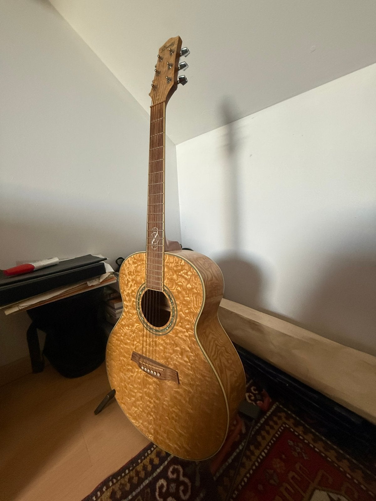 Ibanez folk guitar, Enlèvement, Comme neuf
