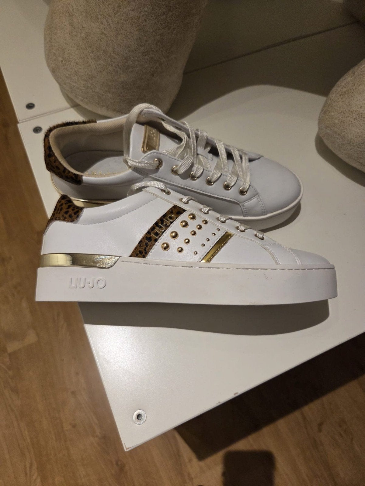 Liu Jo sneakers nieuw
Maat 38, Ophalen, Sneakers