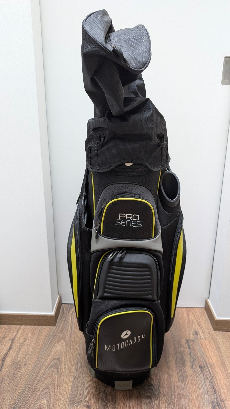 Sac de golf Motocaddy Pro Series, Sports & Fitness, Enlèvement, Utilisé, Sac, Autres marques