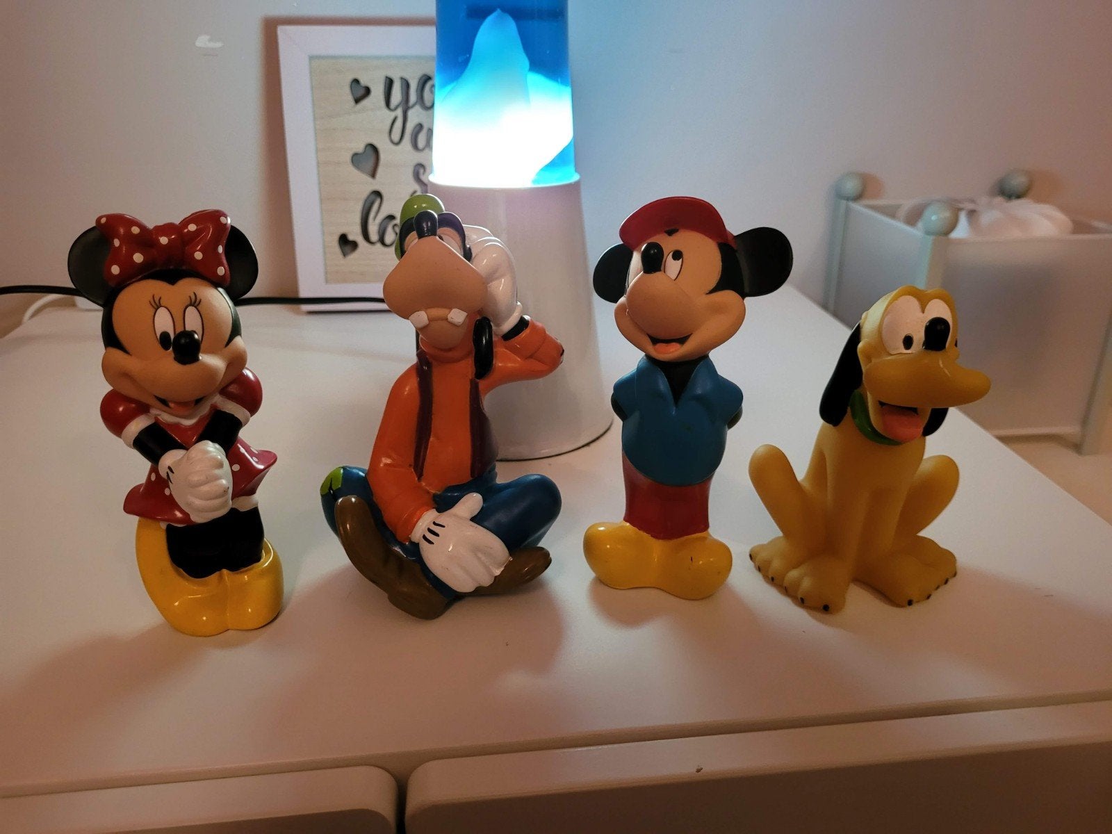 Lot de 4 figurines Disney (Mickey, Minnie, Dingo, Pluto)
​Je, Collections, Enlèvement, Mickey Mouse