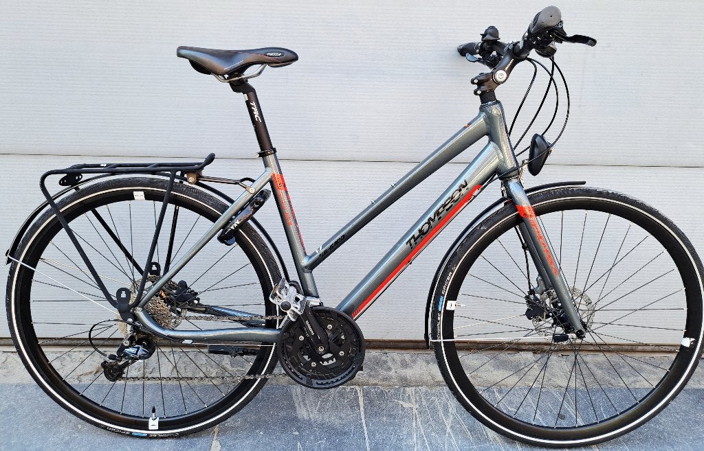 Trekking bike THOMPSON état nickel prix450€04898/13734 Bxl, Fietsen en Brommers, Fietsen | Dames | Moederfietsen, 47 tot 50 cm