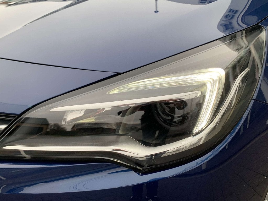 Opel Astra 1.2 Turbo Essence 110CV / GRAND GPS / CLIM AUTO /, Auto's, Opel, Voorwielaandrijving, Stof, Gebruikt, 1199 cc