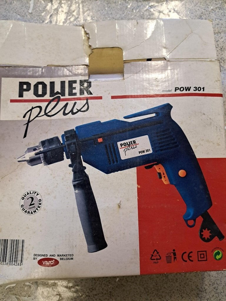 Powerplus boormachine POW301 500 watt, Doe-het-zelf en Bouw, Gereedschap | Boormachines, Ophalen, Zo goed als nieuw, 400 tot 600 watt